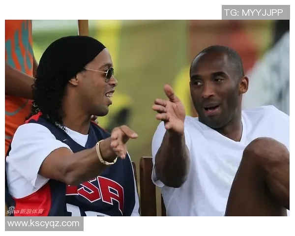 科比与足球明星的精彩互动瞬间回顾与感悟 科比与足球明星的精彩互动瞬间回顾与感悟