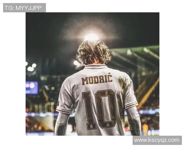 足球明星头像7号图片展示与解析，探寻背后的故事与风采