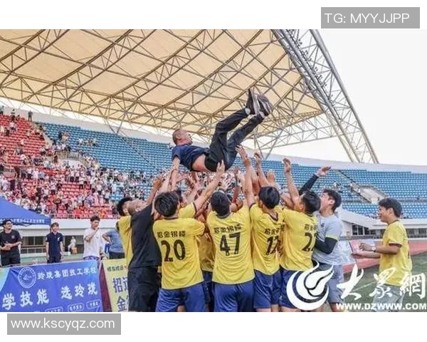 海南足球明星风采展示球场上的英雄与荣耀尽在此处